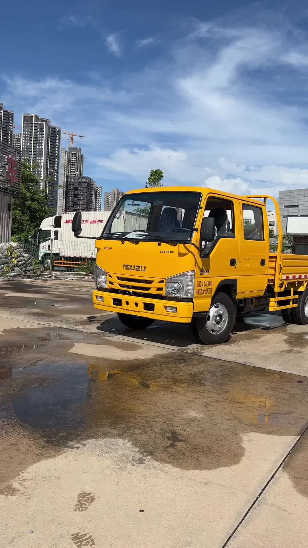 五十铃双排工程车