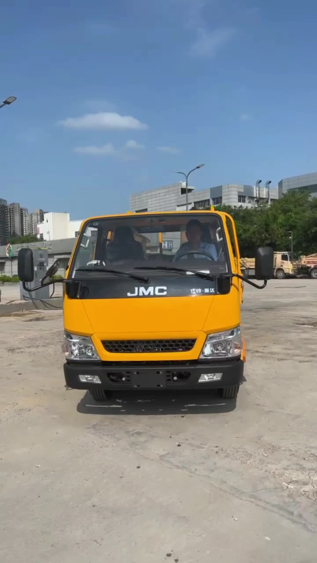 江铃顺达双排栏板，市政工程，道路抢修，供电水务好帮手！