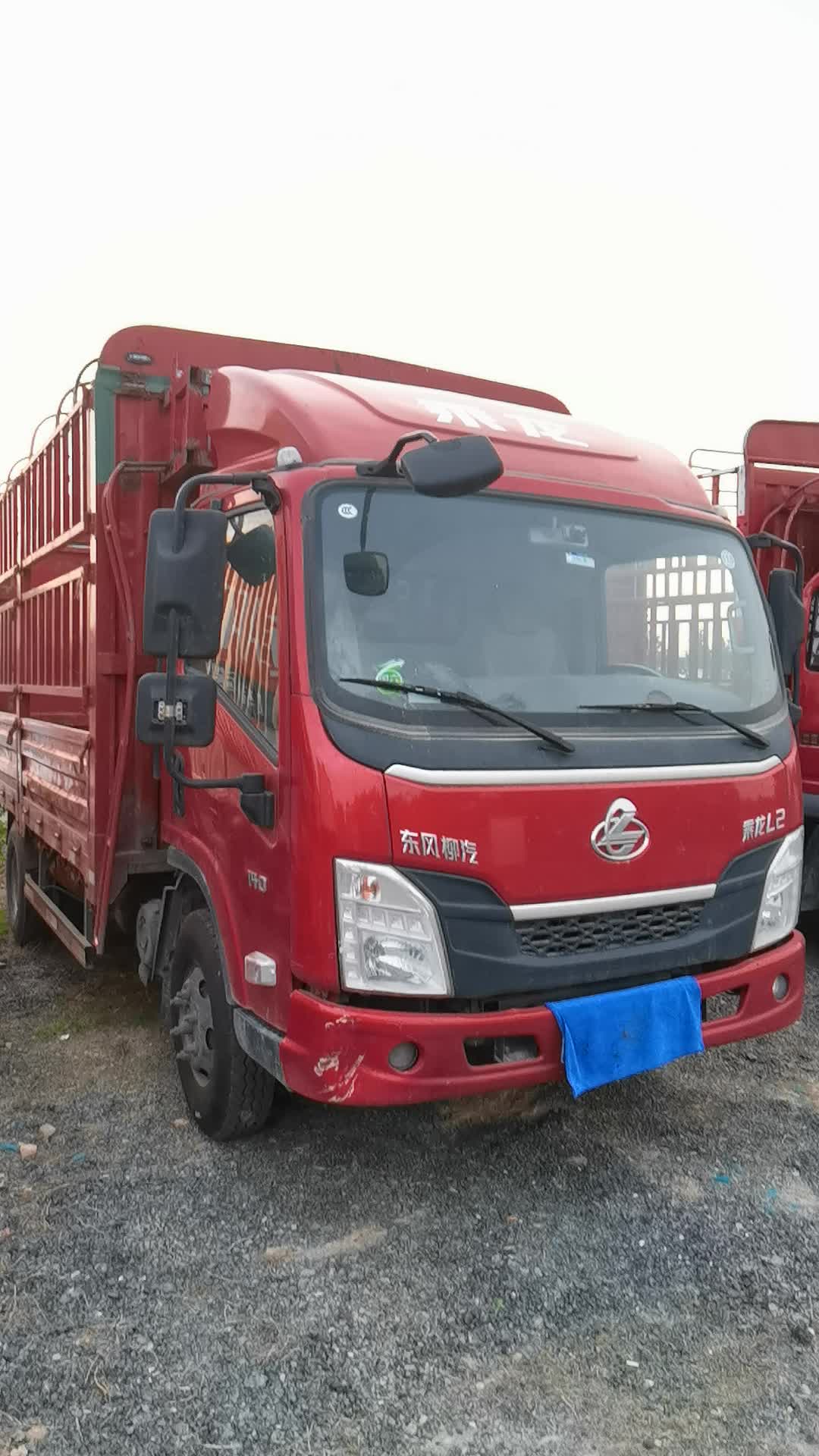 20年9月的豪沃2.4内径，8档变速箱160 马力825轮胎