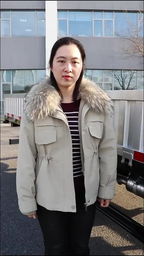  上汽轻卡超越系列，国内首款配备主副驾驶室座安全气囊的最安全轻卡。安全出行每一天，安心驾驶每一程！上汽轻卡 轻卡 