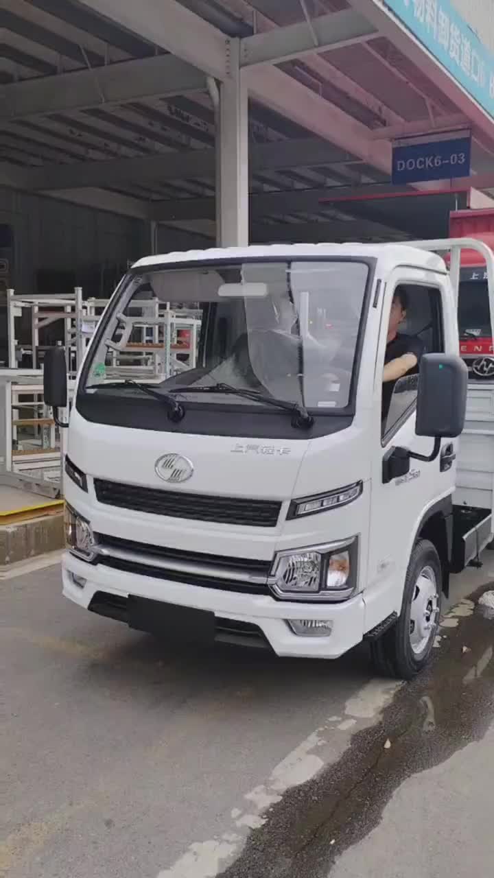 三年旧车，六折保价回购，超值置换，让你的旧爱焕发新生！抓紧时间，置换去！上汽轻卡 换车季旧车置换 轻卡 轻卡货车