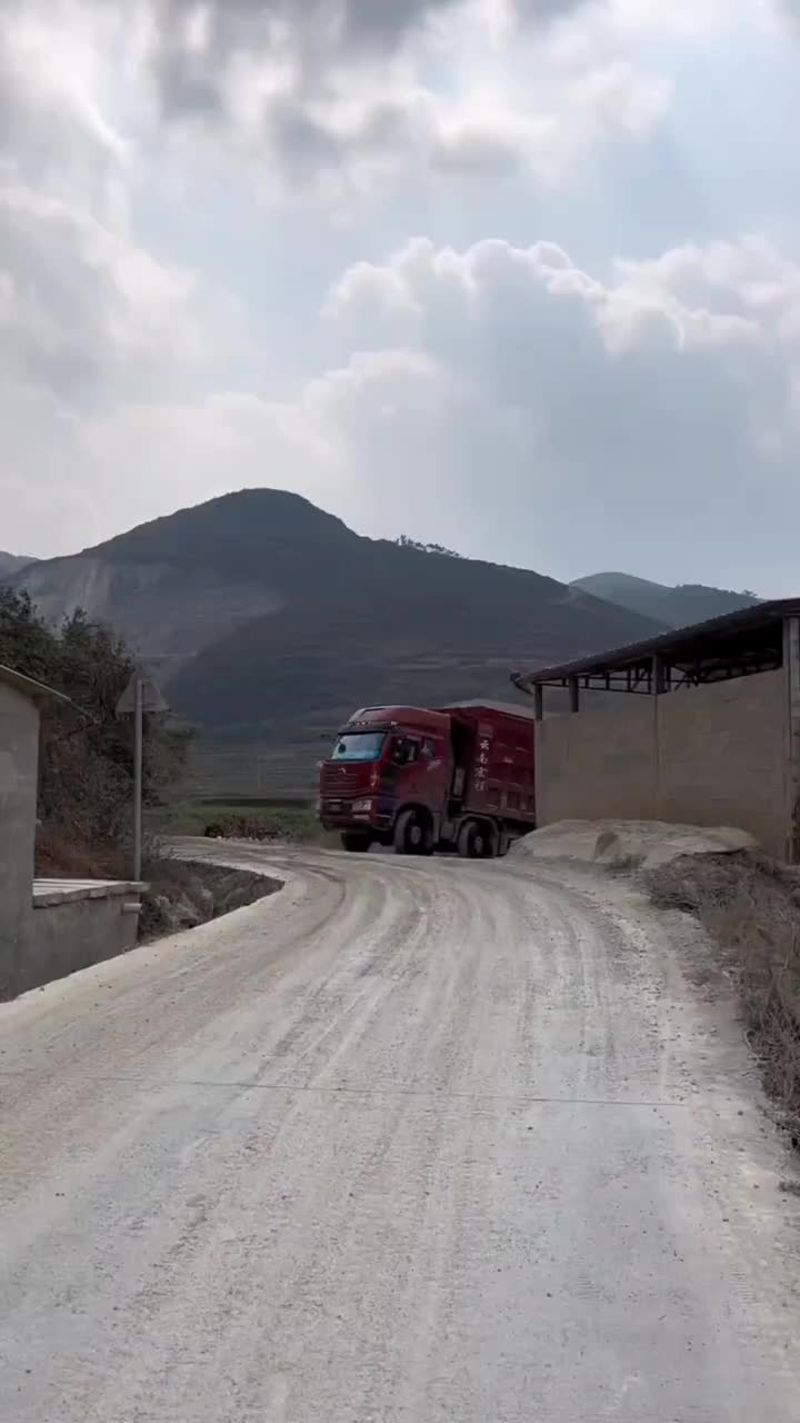 一汽解放J6p 前四后八自卸