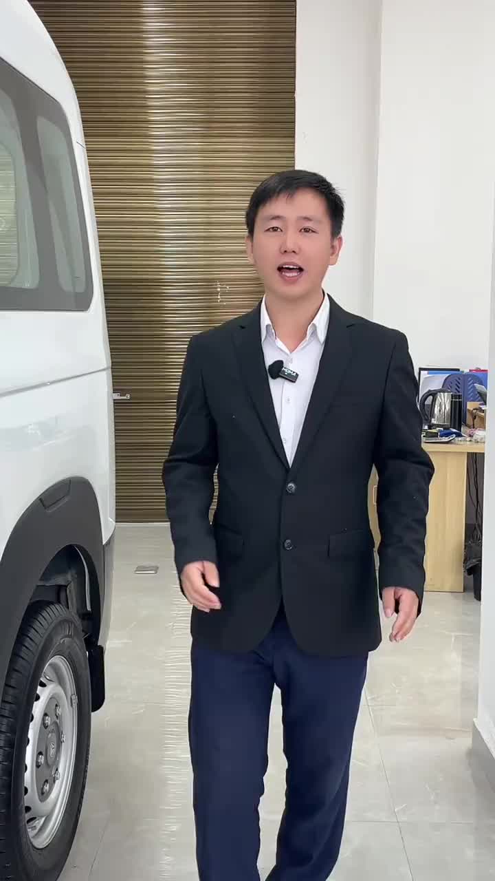 @中国重汽轻型汽车 潍柴动力 先锋官V