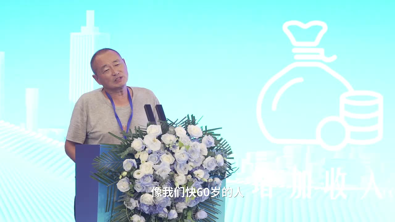 宇通T2小轻卡 利器在手，60岁退休大爷重启花式人生，勇闯创富之路！