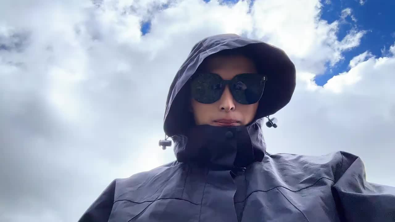 本来是来送货的，结果变成来看风景了货运小涛天空之城理塘 川西美景 318川藏线