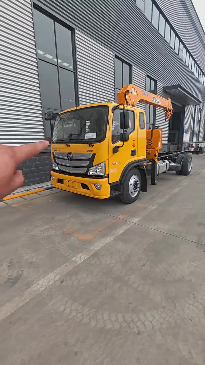 黄牌清障带吊，福田欧马可清障车，吊机已经装配完毕。准备进入车间做上装#黄牌清障车 #道