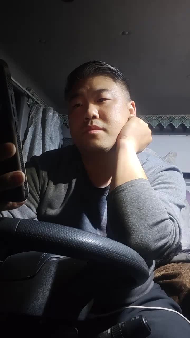 来喽来喽大上海又来喽货拉拉司机货车司机大上海 长途 货车人