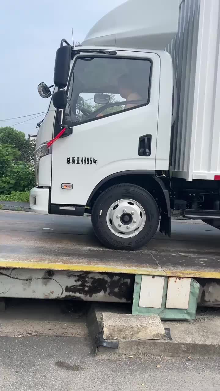 上汽跃进C300不烧油不烧电，那烧啥呢？上汽轻卡 货车司机 新车 卡车司机 货运行业