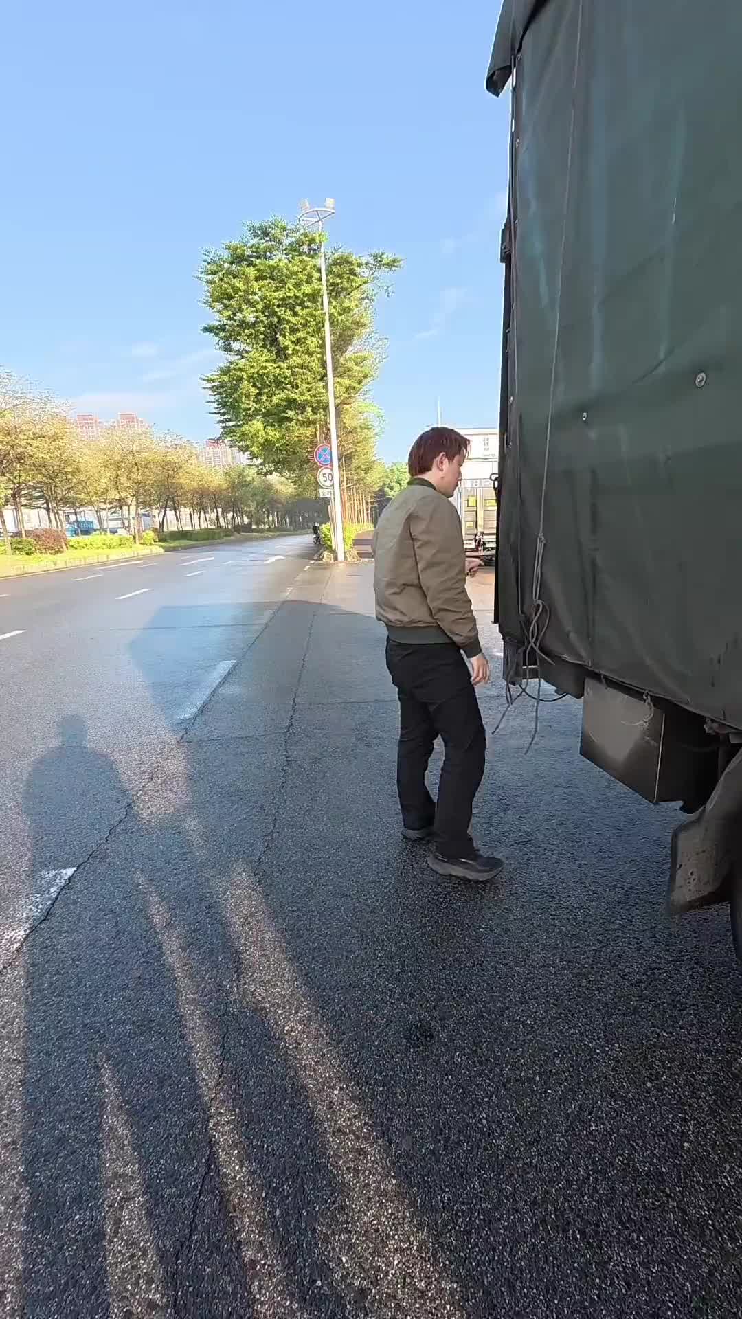 换电车了油车怎么处理？教徒弟干货运的必修课就是议价协商费用 货运行业 货车司机的心酸 开货车的男人 货车司机不容易 货