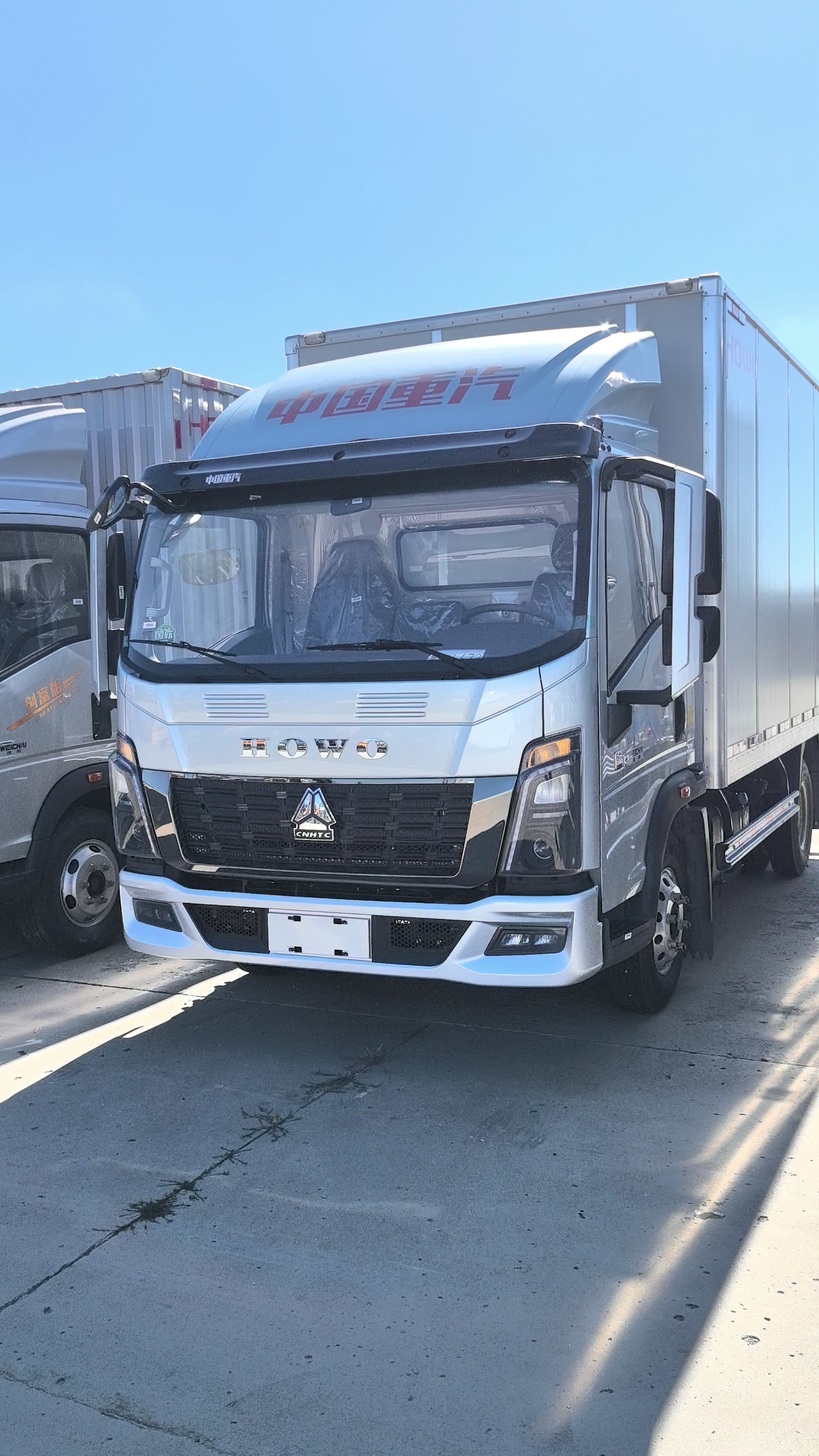 豪沃统帅165保温厢车