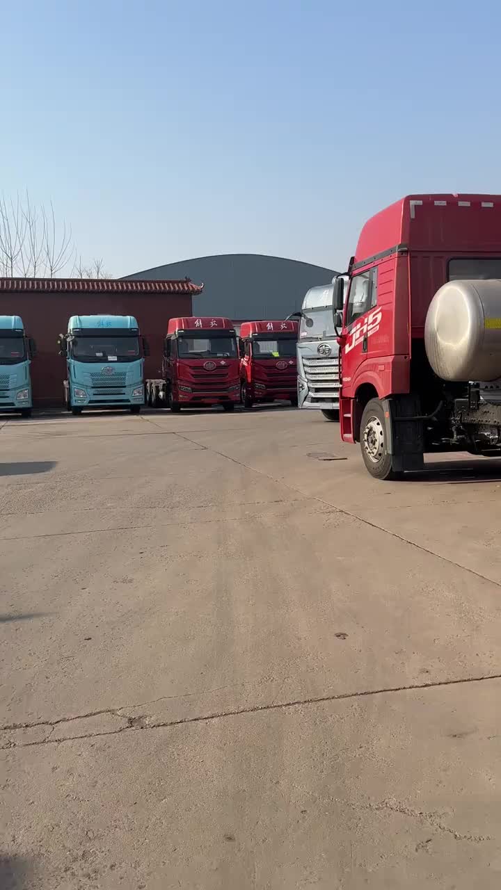 交车！交车！jh6590马力天然气车再走一台@解放卡车青岛 心花怒放开解放 解放青岛征服每一条路