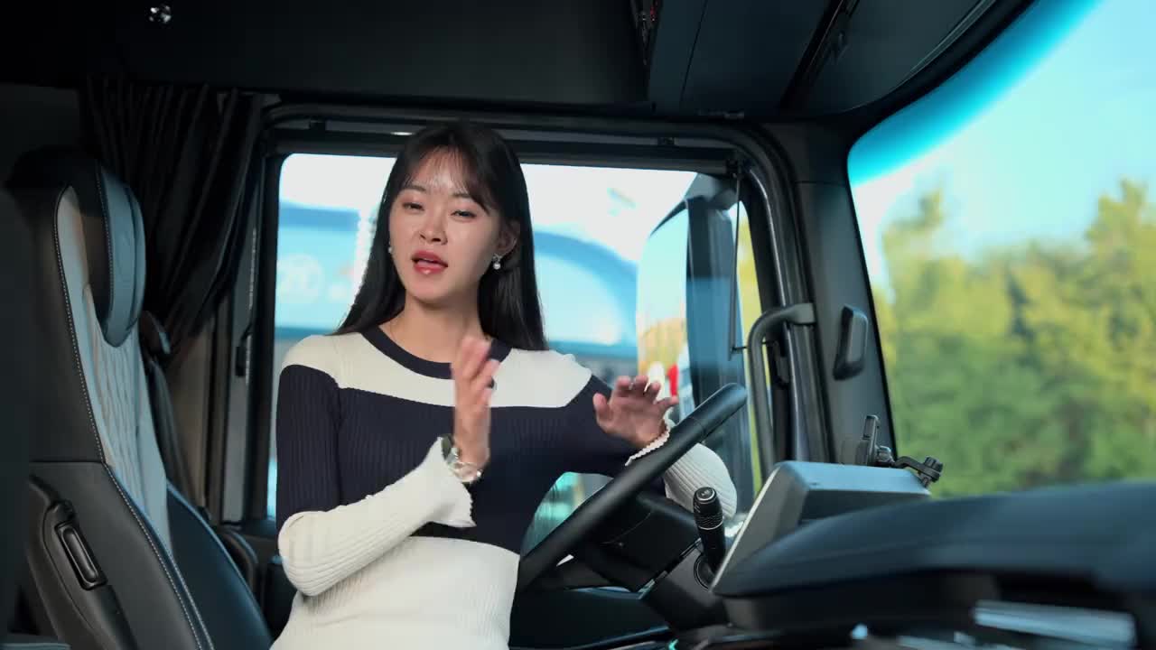 大马力+三大优势一步到位， 超级动力链5.0，底层数据深度融合，释放强劲实力！让每次出行，都是高效和可靠的双重保障。