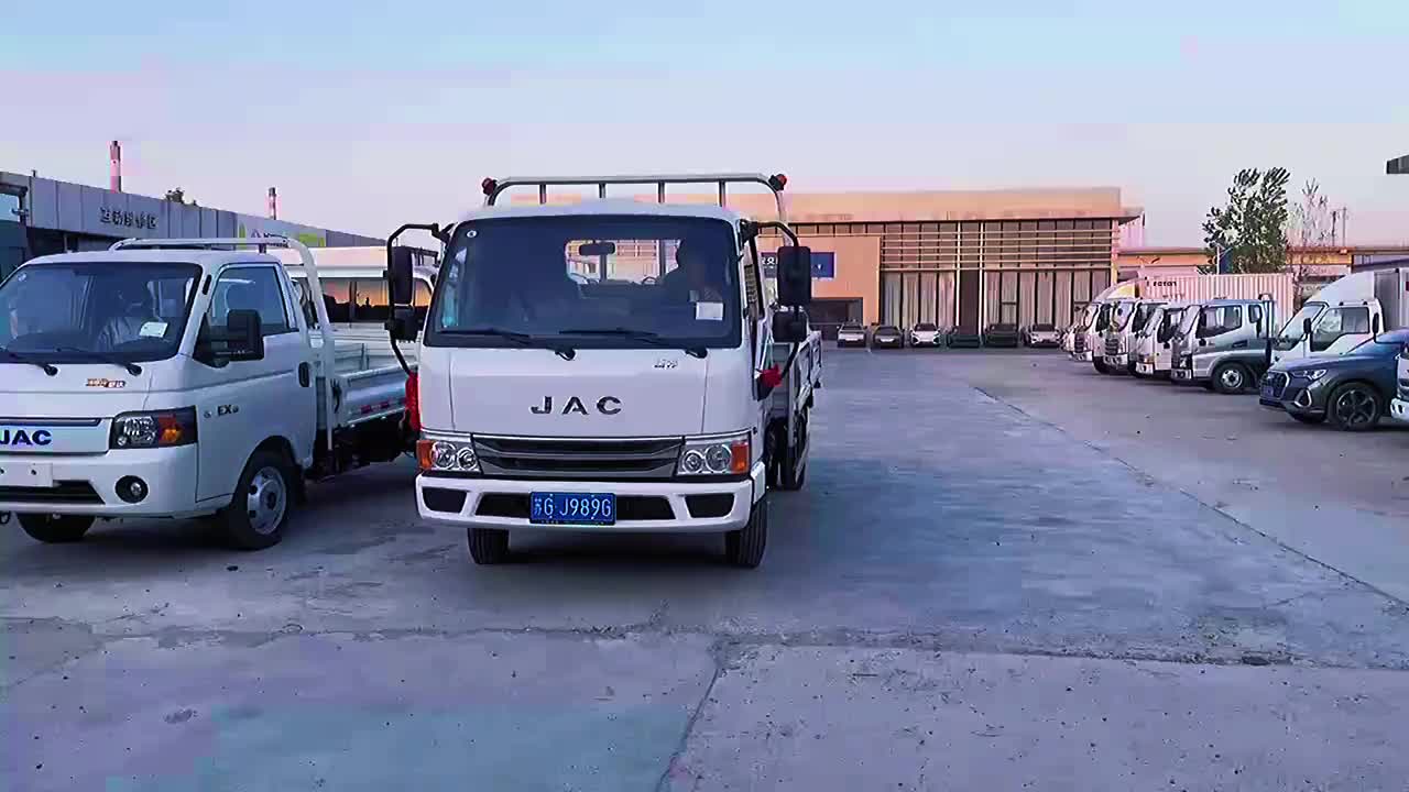喜提新车｜康铃H5平板交付扎实底盘，多拉稳跑，城乡货运好搭档！祝老板出车大吉，货源满满，
