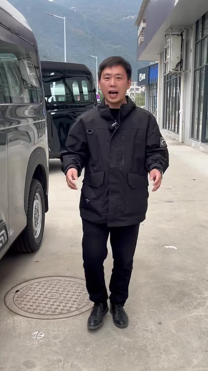 @中国重汽轻型汽车 中国重汽 潍柴动力 先锋官V