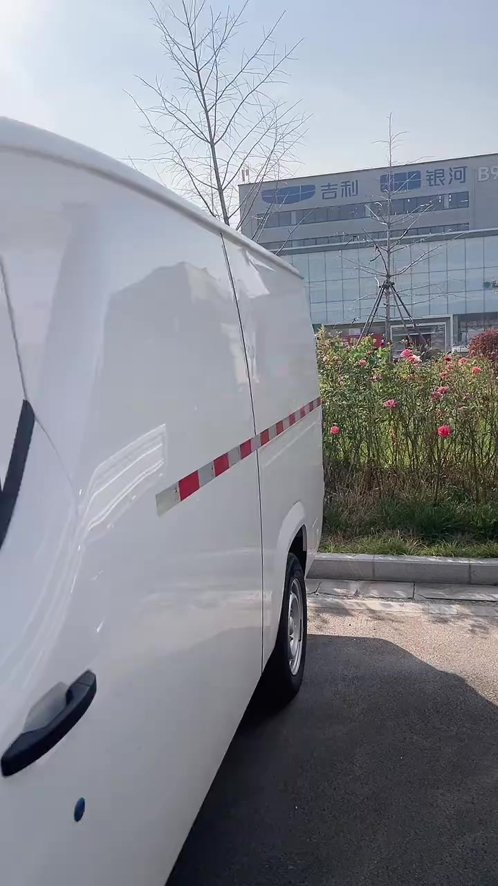 石家庄恒帅菱势新能源汽车4s店正在直播