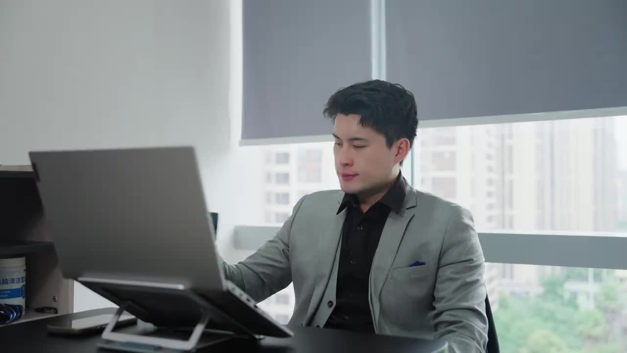 新长安星卡 低至2.99万起3.12米×1.62米货箱，装货不跑第二趟116马力，GDI动力，爬坡无压力新央企新凯程 新央