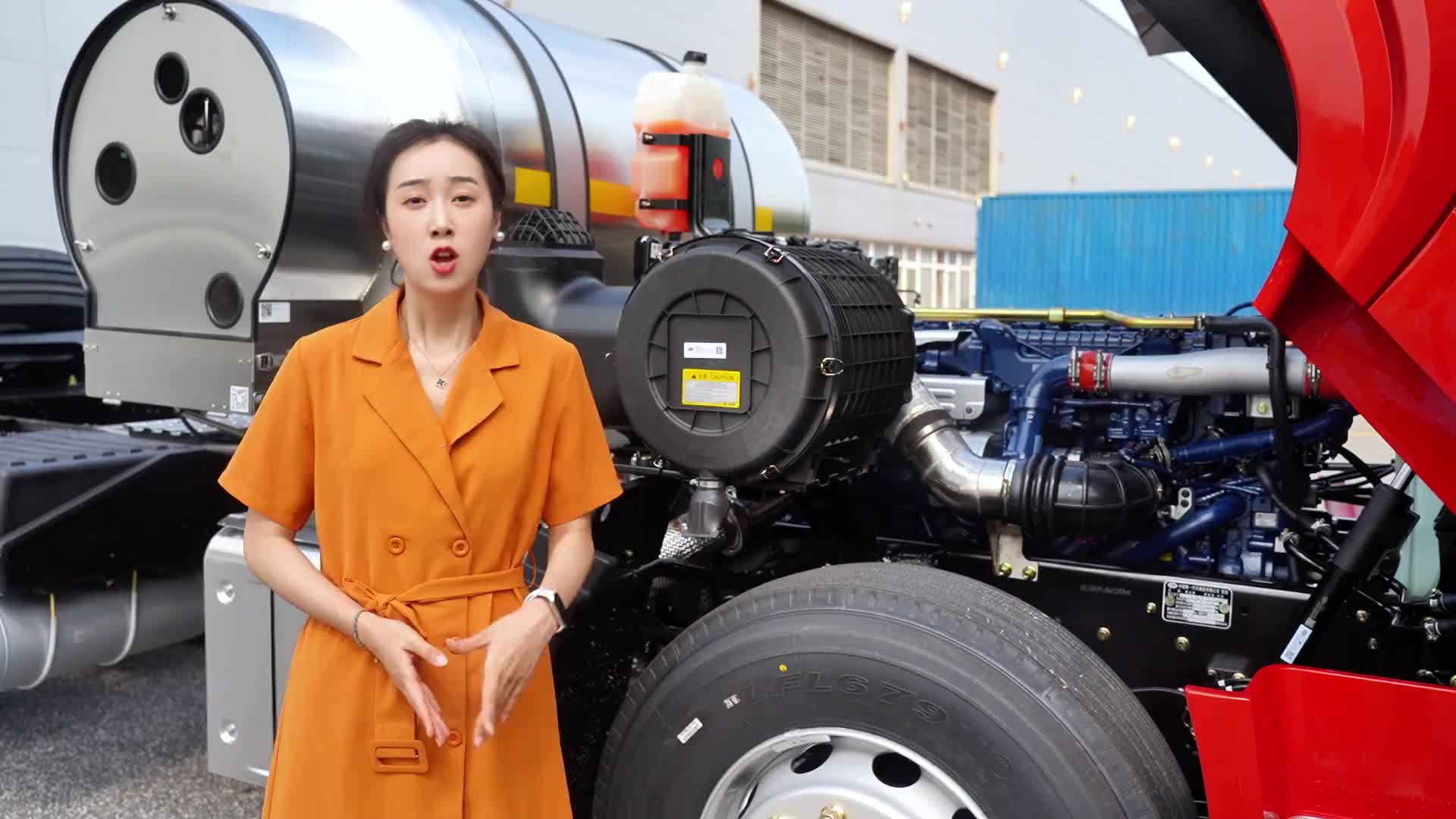 解放JH5.LNG牵引车，大速比，多选择，多升级开解放观奥运 燃新途运远程