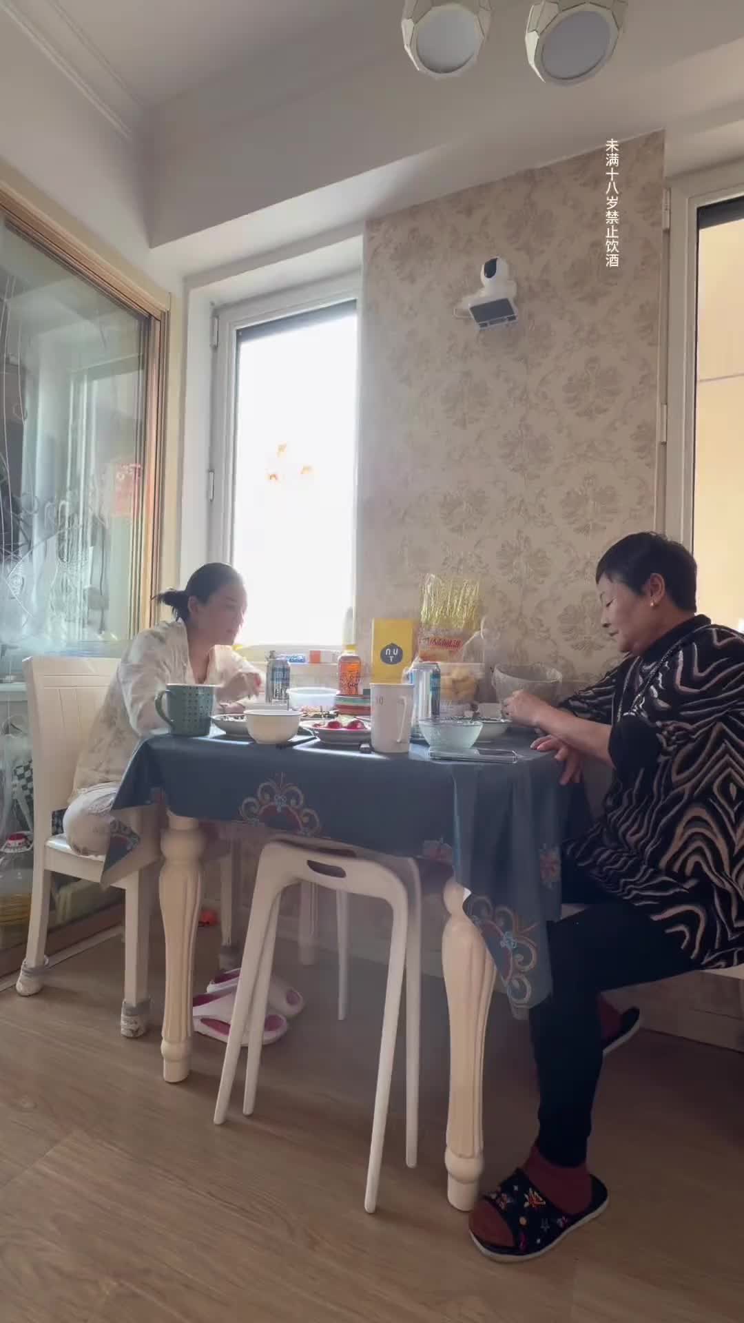 还寻思早点出车呢、没想到烧了3天最近流感比较严重大家最近出门要注意防护vlog日常 一人一车浪迹天涯 货车女司机 货