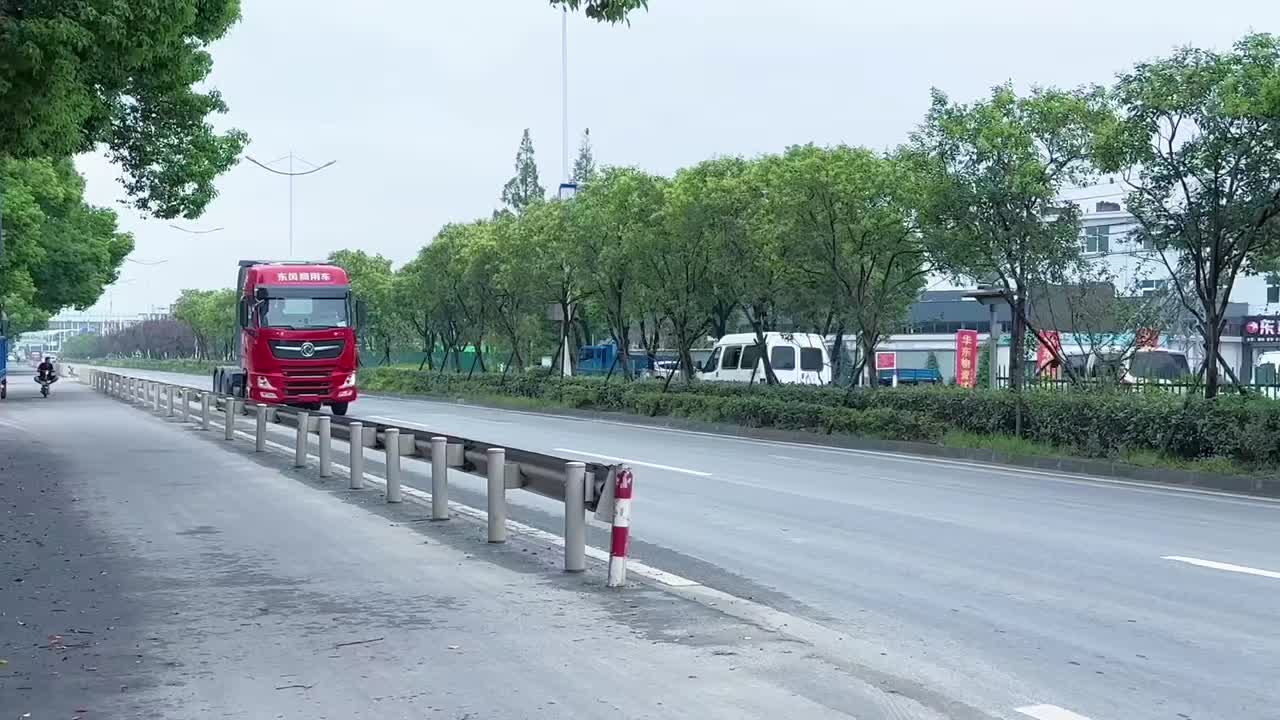 恭喜我的老板再次喜提天龙旗舰KX(开心)
一"舰"钟情