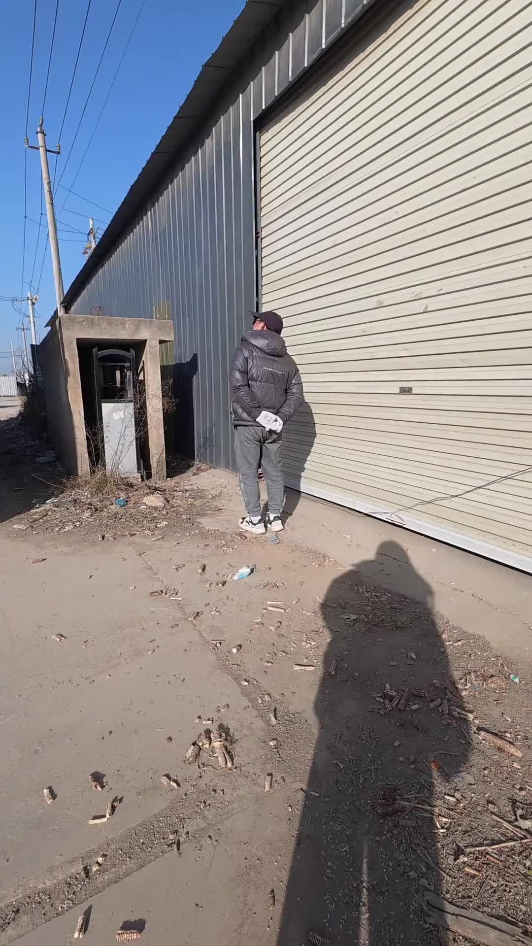 先导个短出家门口再说。357公里，跑起来上热门话题6000亿流量春暖花开 小咸鱼不闲一米半半女司机运满满