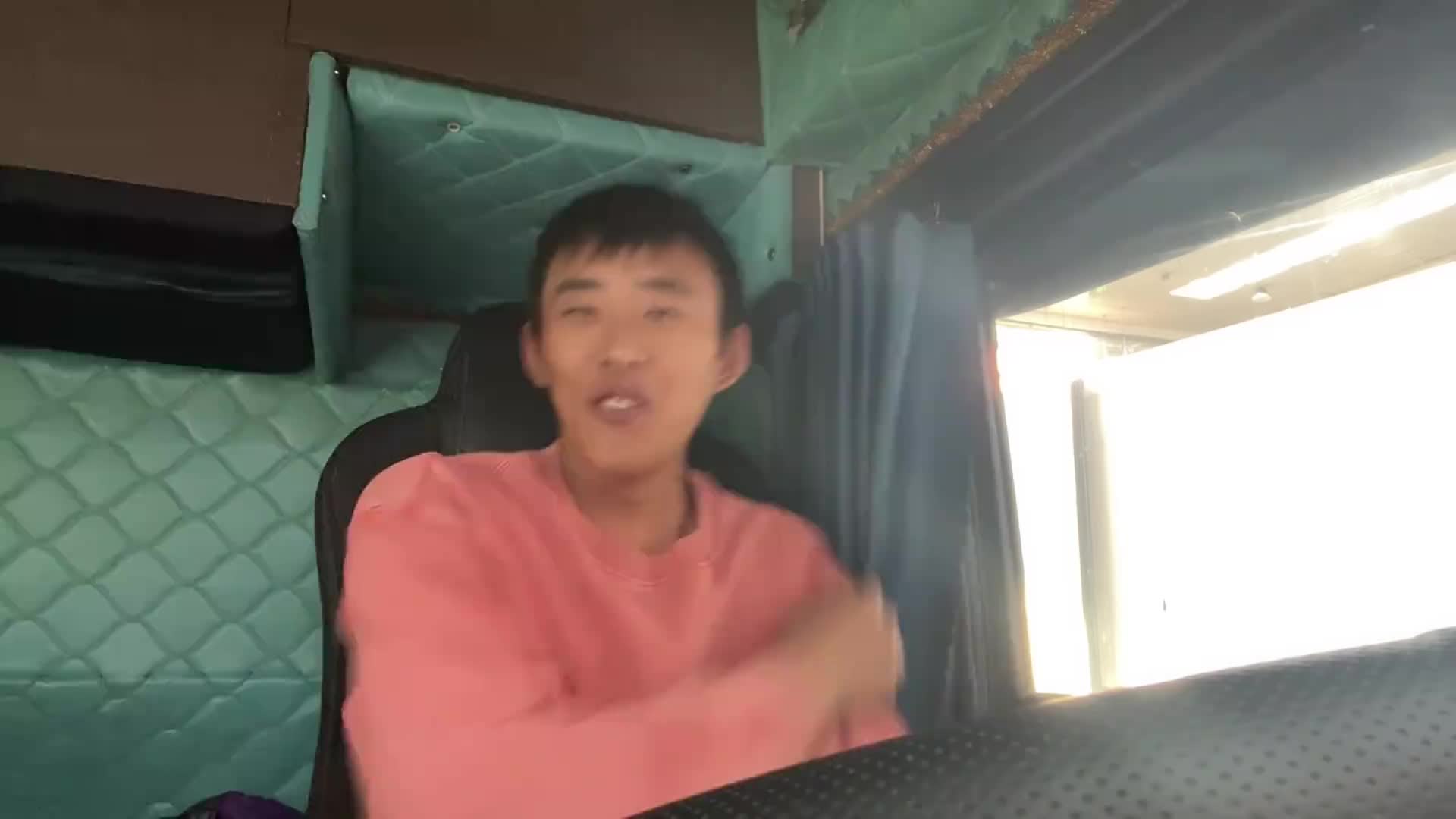 忙忙碌碌又一年，岁岁年年皆向前 忙过一整年，慢慢盼新年 vlog十亿流量扶持计划 货车司机 卡车司机 冷藏宁哥 记录真