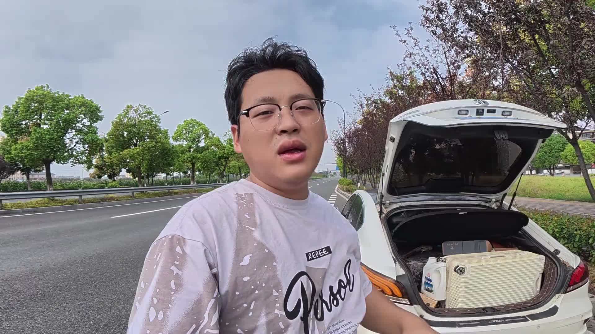 跑长途货车还有租房的必要吗？ 在杭州住了5年，今天来把东西搬走！拉货司机 vlog日常 纪录美好生活 货拉拉司机 青年