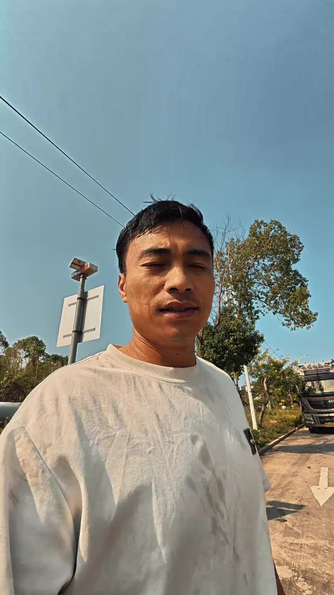 从福建放空300公里去潮汕装百货，这还能赚钱吗？ 开货车的纯爷们