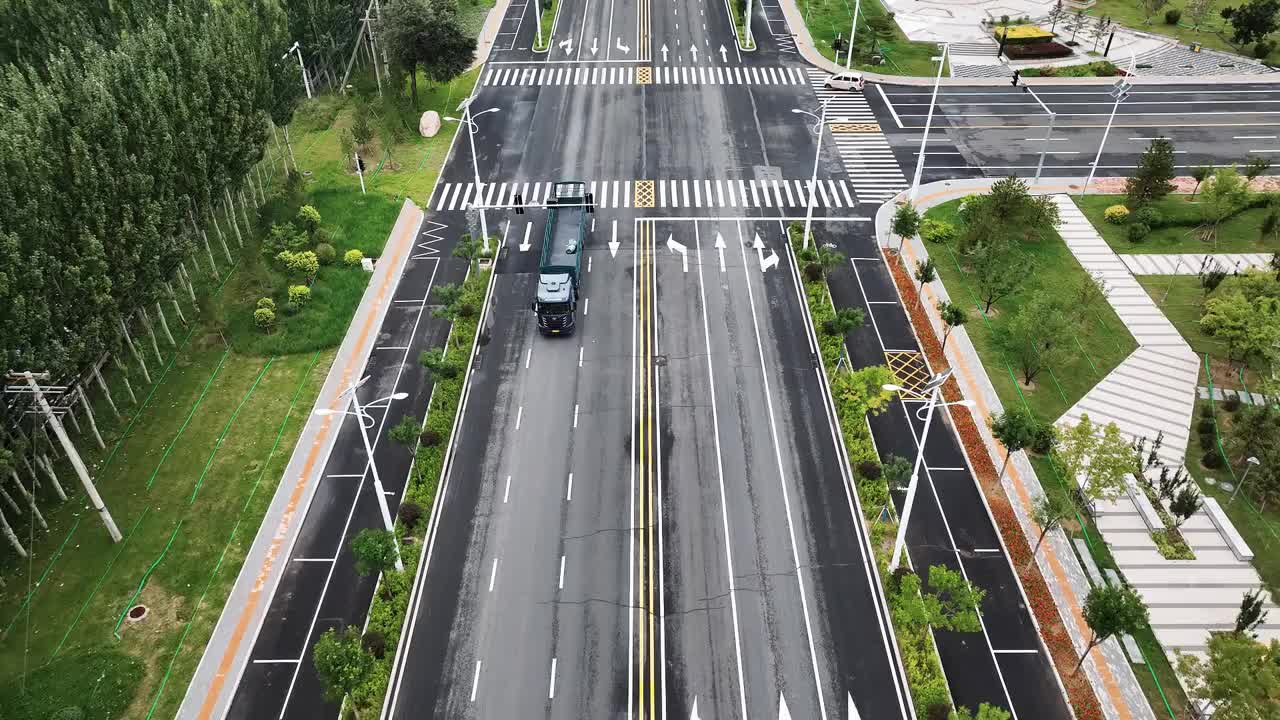 月省七八千，卡友亲测认可！ 欧曼银河5M燃气车 ，510马力磅礴动力，28个气耗极致节省。守护利润，就选实打实的节气高手！欧