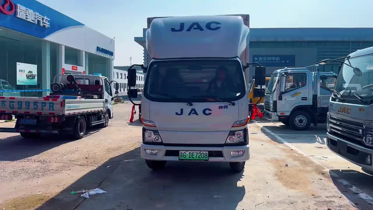 恭喜老板喜提帅铃EV5纯电厢货，新能源节能省钱，空间规整适配快递运输，城配拉货高效省心