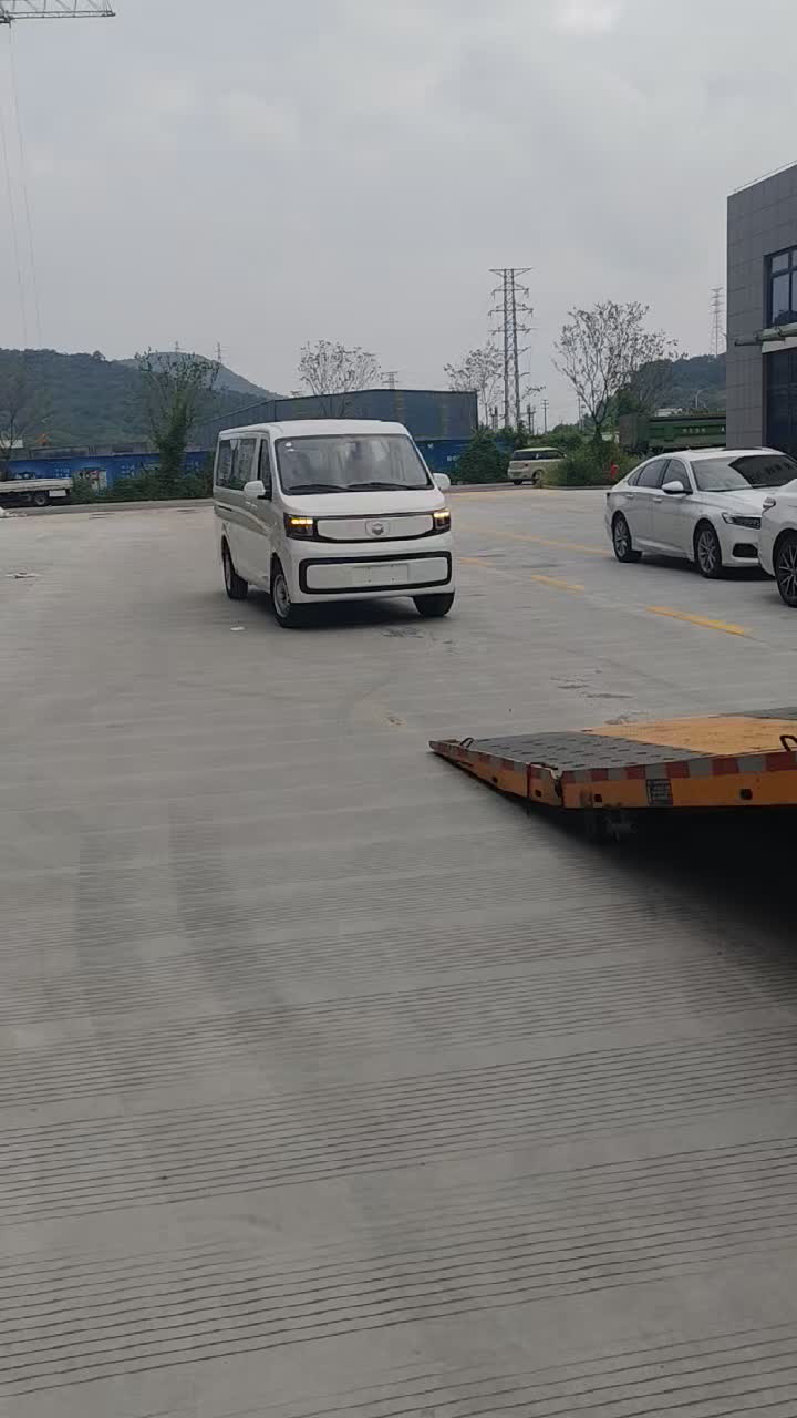 长安睿行EM80